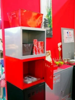 Caisson De Rangement 1 Porte Métal Rouge Mat Pilake -KidKraft || Disney Cars || HELLO KITTY Soldes Boutique caisson de rangement 1 porte metal rouge mat pilake 3219092022778 353426